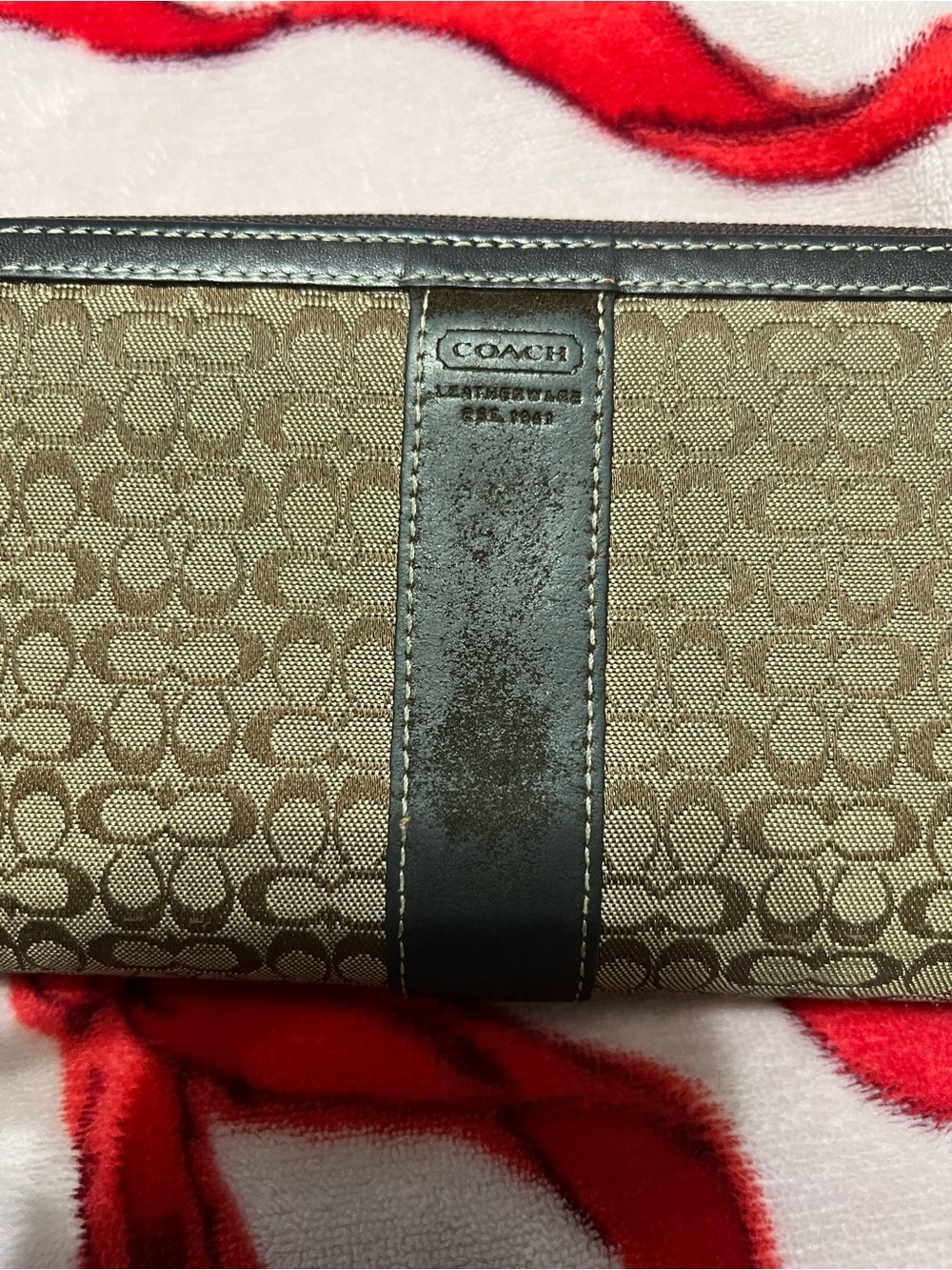 Coach Signature Wallet - Picture 2 of 4